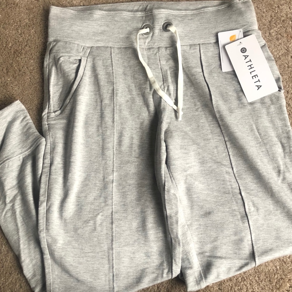 Athletes bliss joggers NWT size small